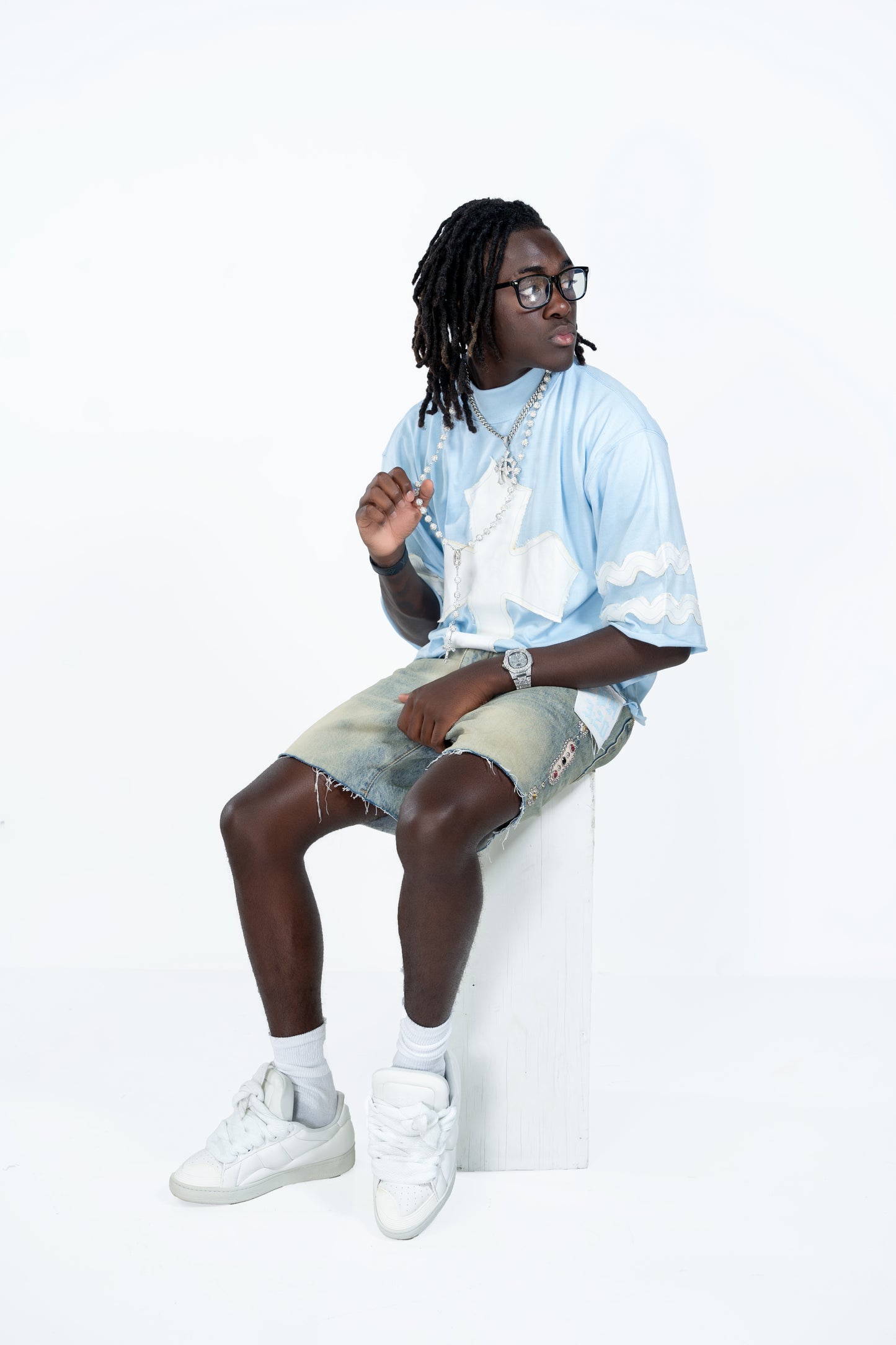 XCEEDING “7” CROPPED LIGHT BLUE TEE